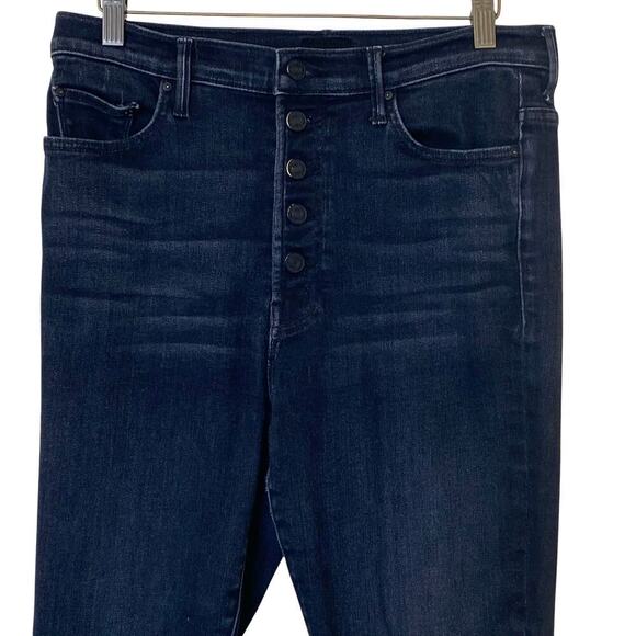 MOTHER The Pixie Swooner Ankle Fray High Rise Jeans in Thunder Road, Size 31 - Picture 7 of 16